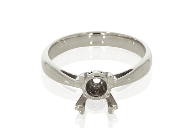 Round Diamond Solitaire Ring Settings