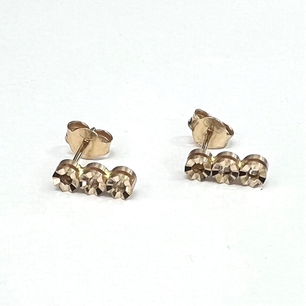 Изображение Diamond Cut Earrings